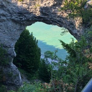 Meet your Posher, Cameron